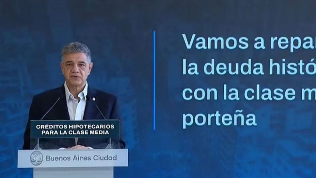 Jorge Macri y autoridades del Banco Ciudad presentan los créditos de la Ciudad para la primera casa en la sede de Parque Patricios.