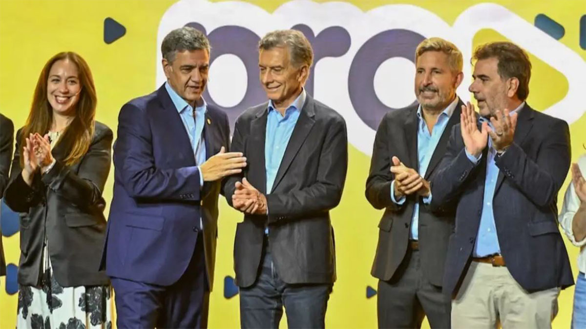 Escenario de Parque Norte donde Mauricio Macri relanzó PRO ante más de 3.000 dirigentes y gobernadores.