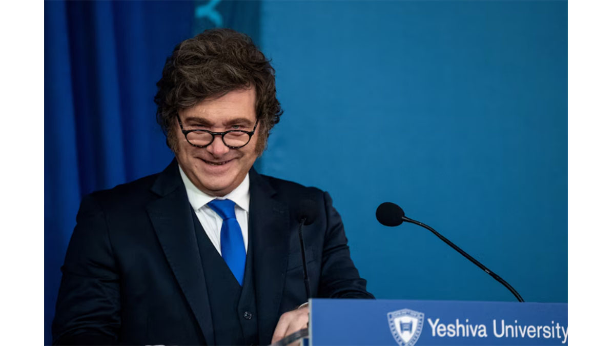 Javier Milei expone ante inversores durante el Argentina Week en Nueva York en el edificio de JPMorgan