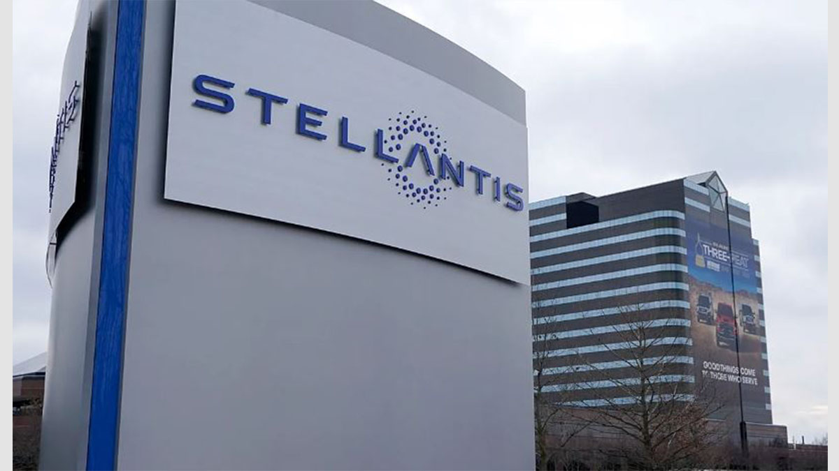 Stellantis llama a revisión vehículos de Peugeot, Citroën y Fiat en España por riesgo de incendio en el motor.