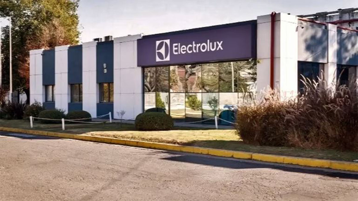 Electrolux frena producción en Rosario: crisis en la planta Frimetal por cierre de líneas de heladeras.