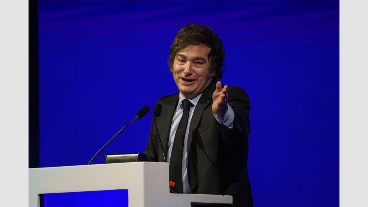 Javier Milei habla en AmCham sobre inflación y respalda a Adorni