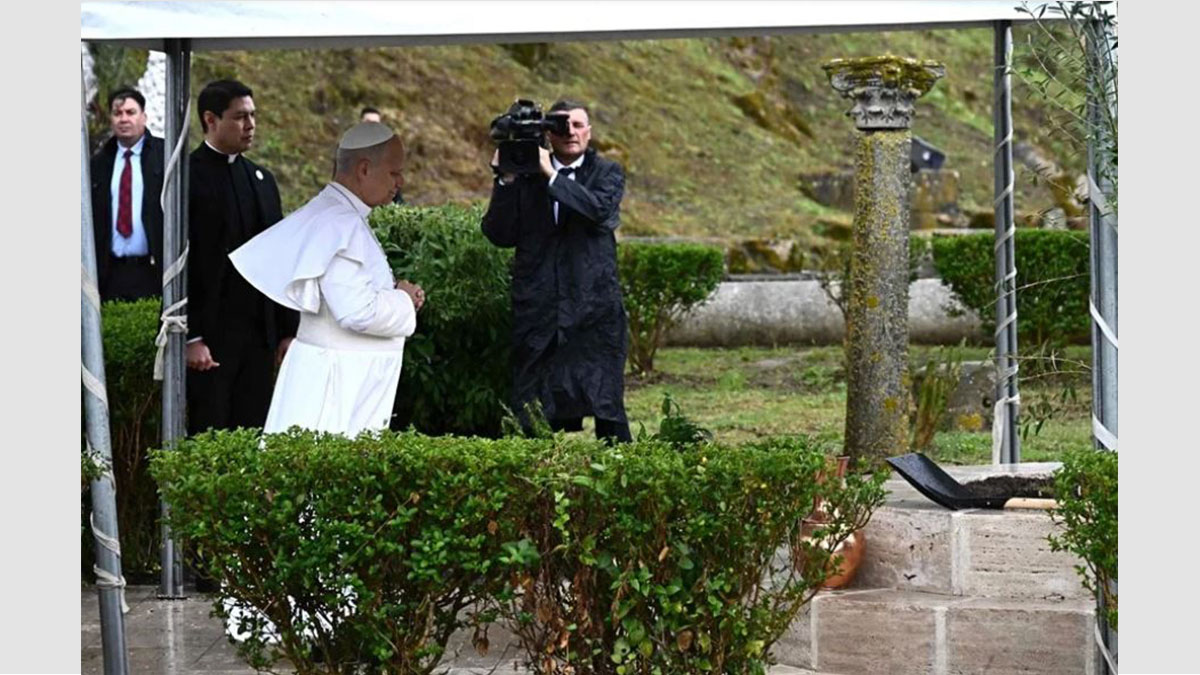 El papa durante su visita en Argelia con mensaje sobre humildad y amor papa Argelia declaraciones