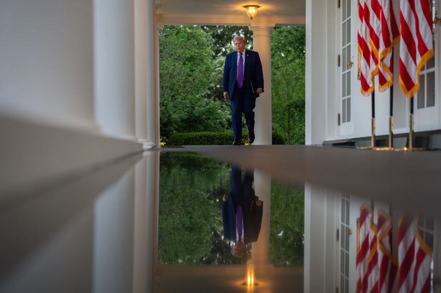 Donald Trump y Xi Jinping en la cumbre Trump-Xi Jinping celebrada en Pekín con Irán como telón de fondo