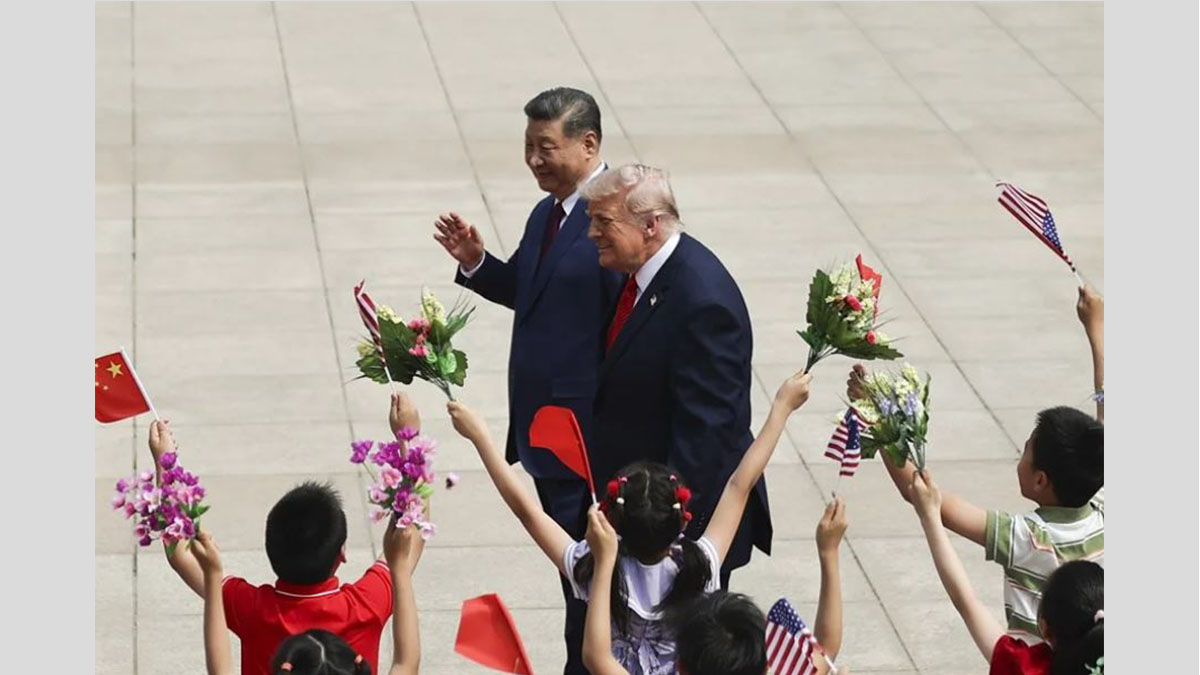 Trump y Xi Jinping en el banquete de Pekín, previa a la cumbre Trump-Xi en Washington.