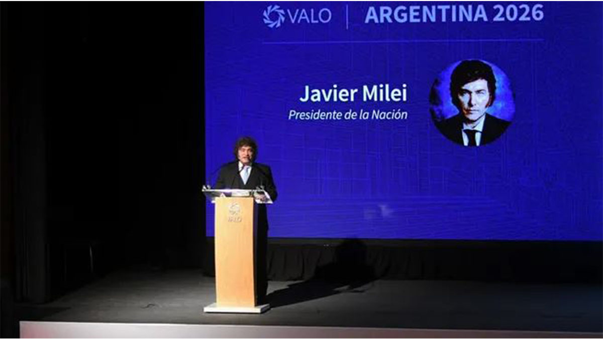 El presidente Javier Milei durante su exposición en el Malba, donde aseguró que su gobierno mantendrá el ajuste monetario para bajar la inflación.