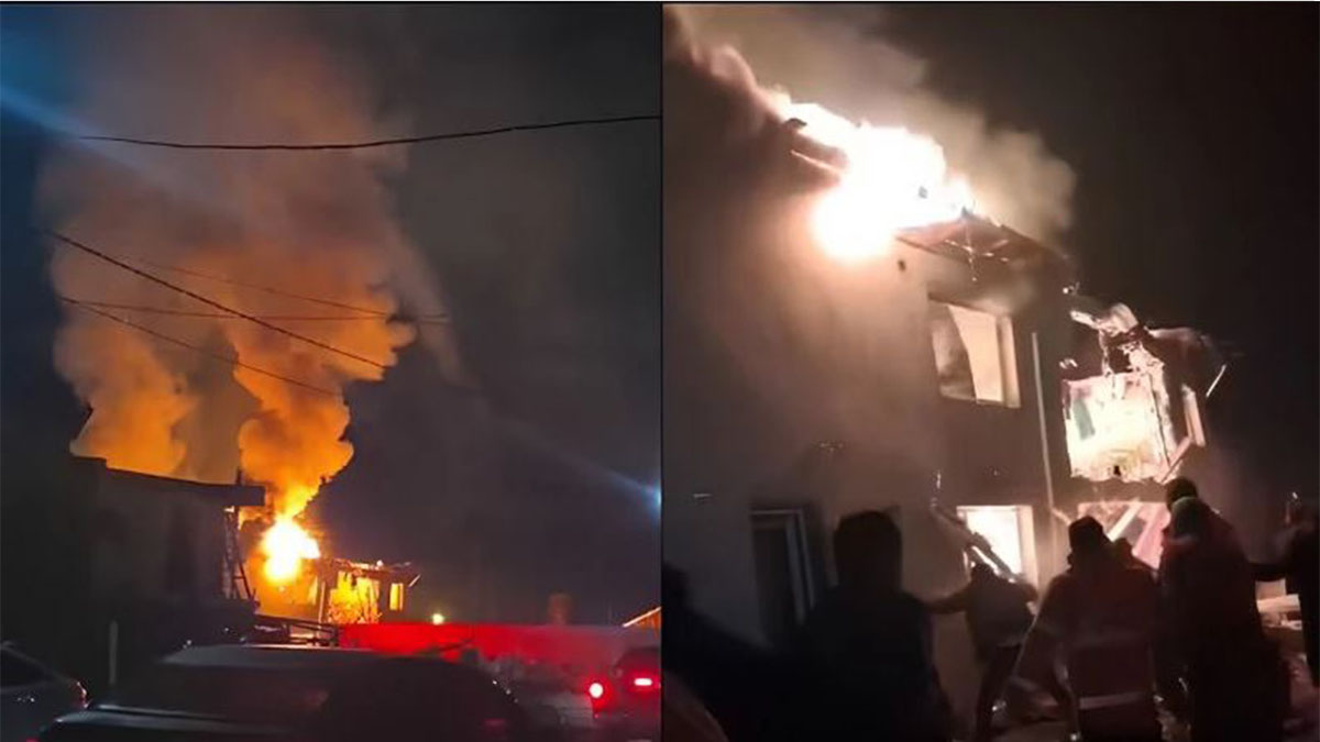 Equipos de bomberos trabajan entre los escombros tras la explosión en Perito Moreno, Santa Cruz, que dejó tres fallecidos y varios heridos críticos.