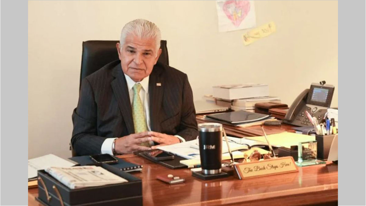 Abelardo de la Espriella, virtual ganador en Colombia, junto a José Raúl Mulino tras acordar una alianza contra el narcotráfico