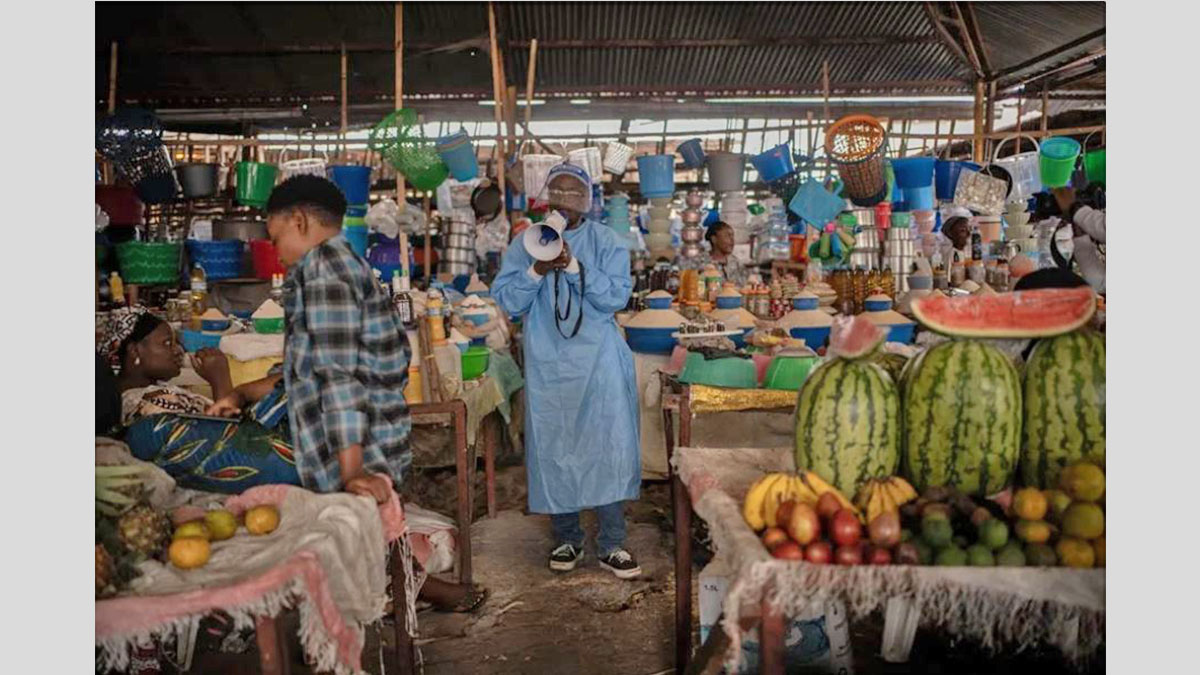 Trabajadores sanitarios durante el brote de ébola Congo en la provincia de Ituri, epicentro de la epidemia.