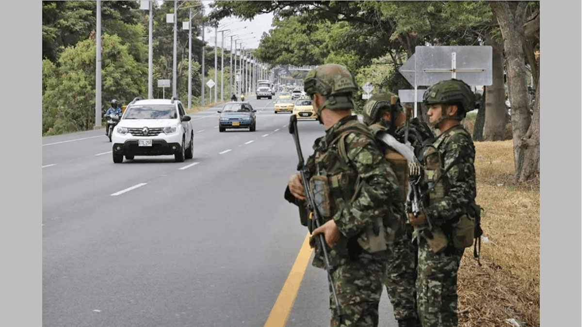Ataques con explosivos en Colombia, Policía Nacional