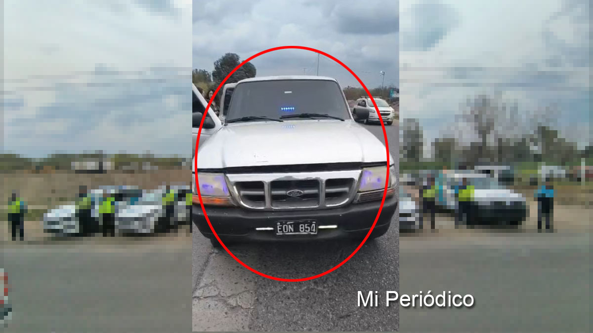 Camioneta trucha con luces de patrullero secuestrada por Seguridad Vial