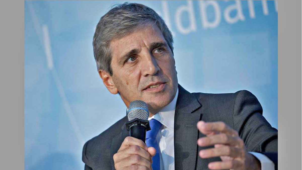 Ajuste fiscal y evasión en Argentina: reclamo empresario a Caputo