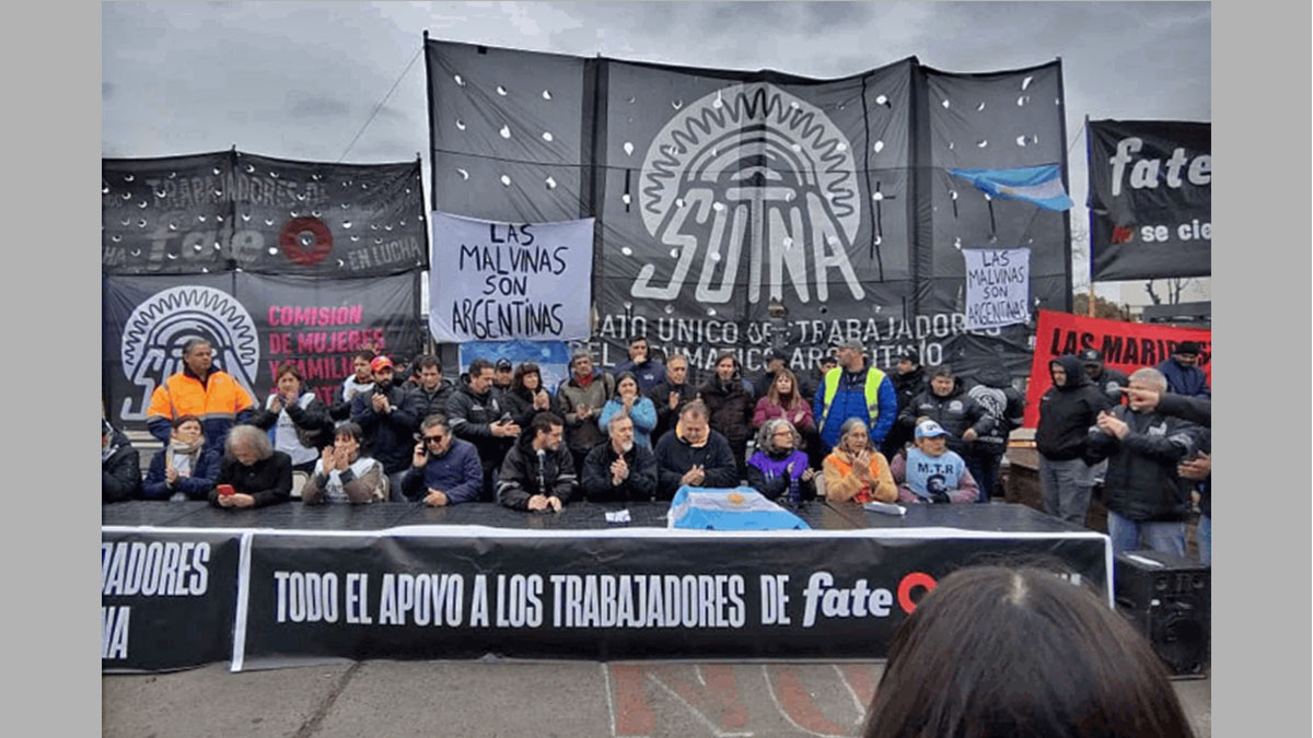 Desalojo de FATE: trabajadores y el SUTNA frente a la planta