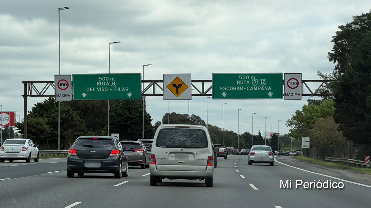 Pronóstico del tiempo en el AMBA: cielo mayormente nublado en la autopista Panamericana, a la altura de la bifurcación hacia Pilar y Escobar.