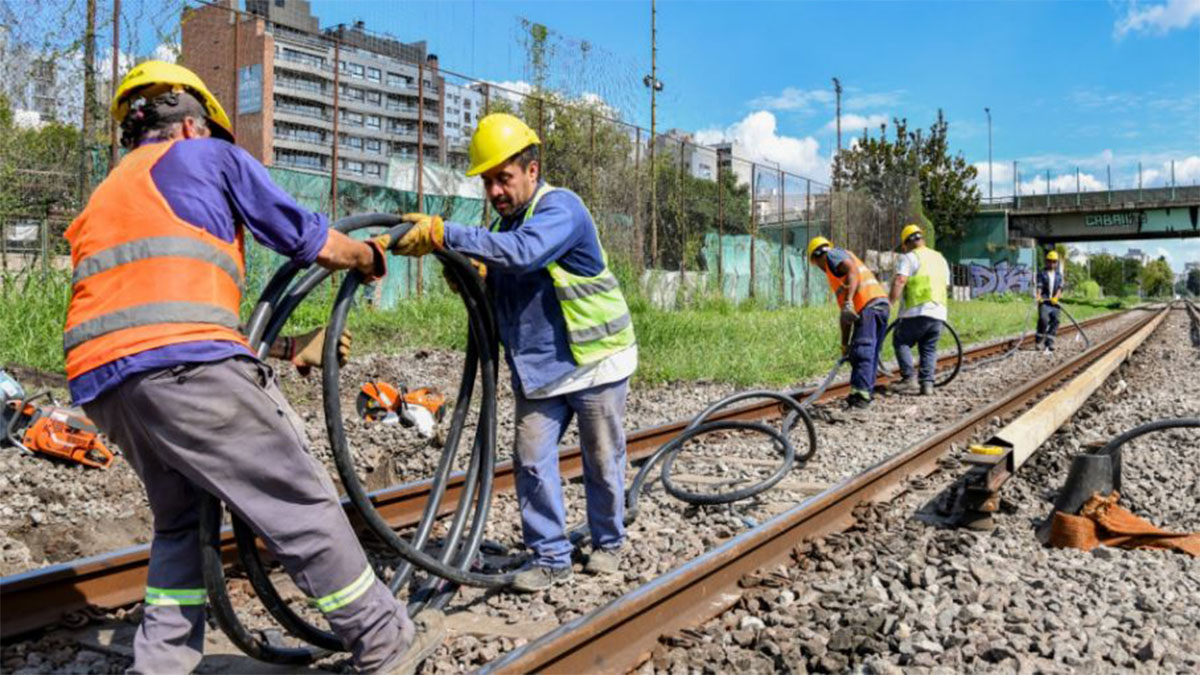 Línea Sarmiento sin servicio por obras de señalamiento y vías